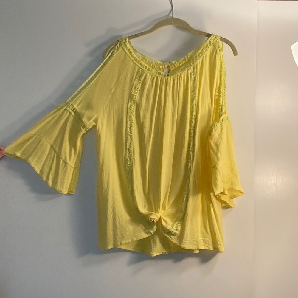 Kaktus Yellow Off-Shoulder Blouse